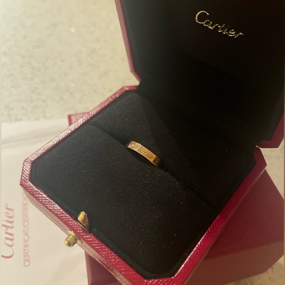 OH, WELL: it’s Cartier C De wedding ring - Picture 4 of 6